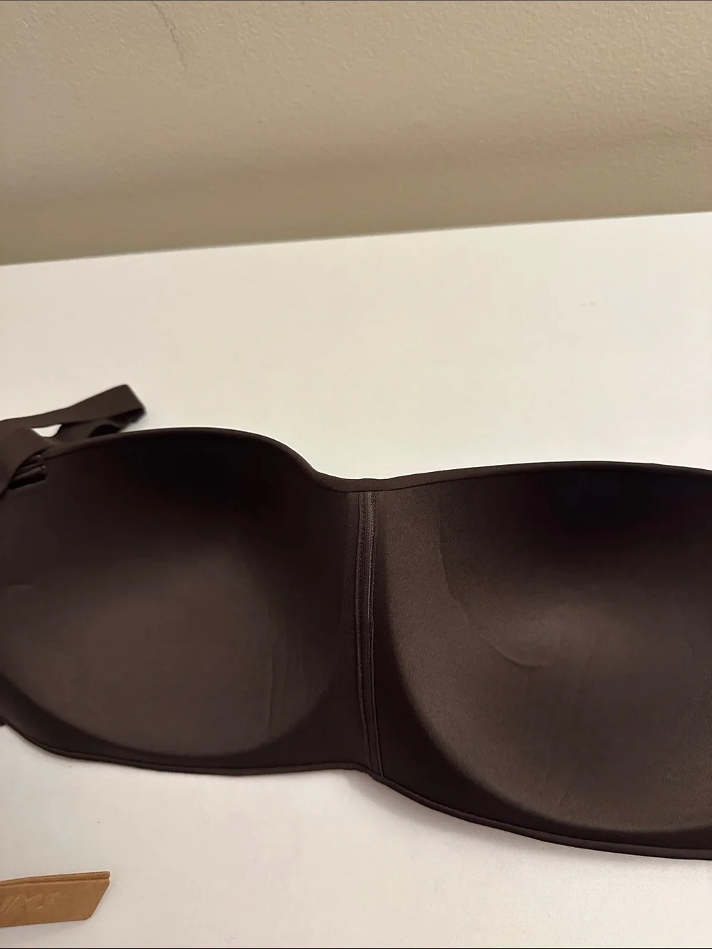 Skims Body Wireless Strapless Bra